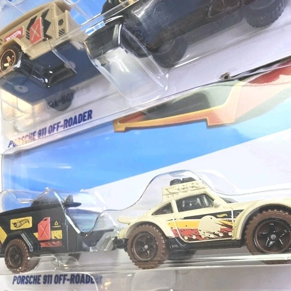 Hot Wheels Track Fleet Porsche 911 Off-Roader Black with Trailer HYT56 New - Picture 3 of 12
